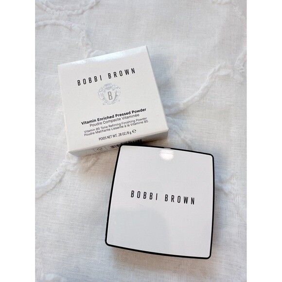 Bobbi Brown Other - NWB Bobbi Brown Vitamin Enriched Pressed Powder YELLOW 8g